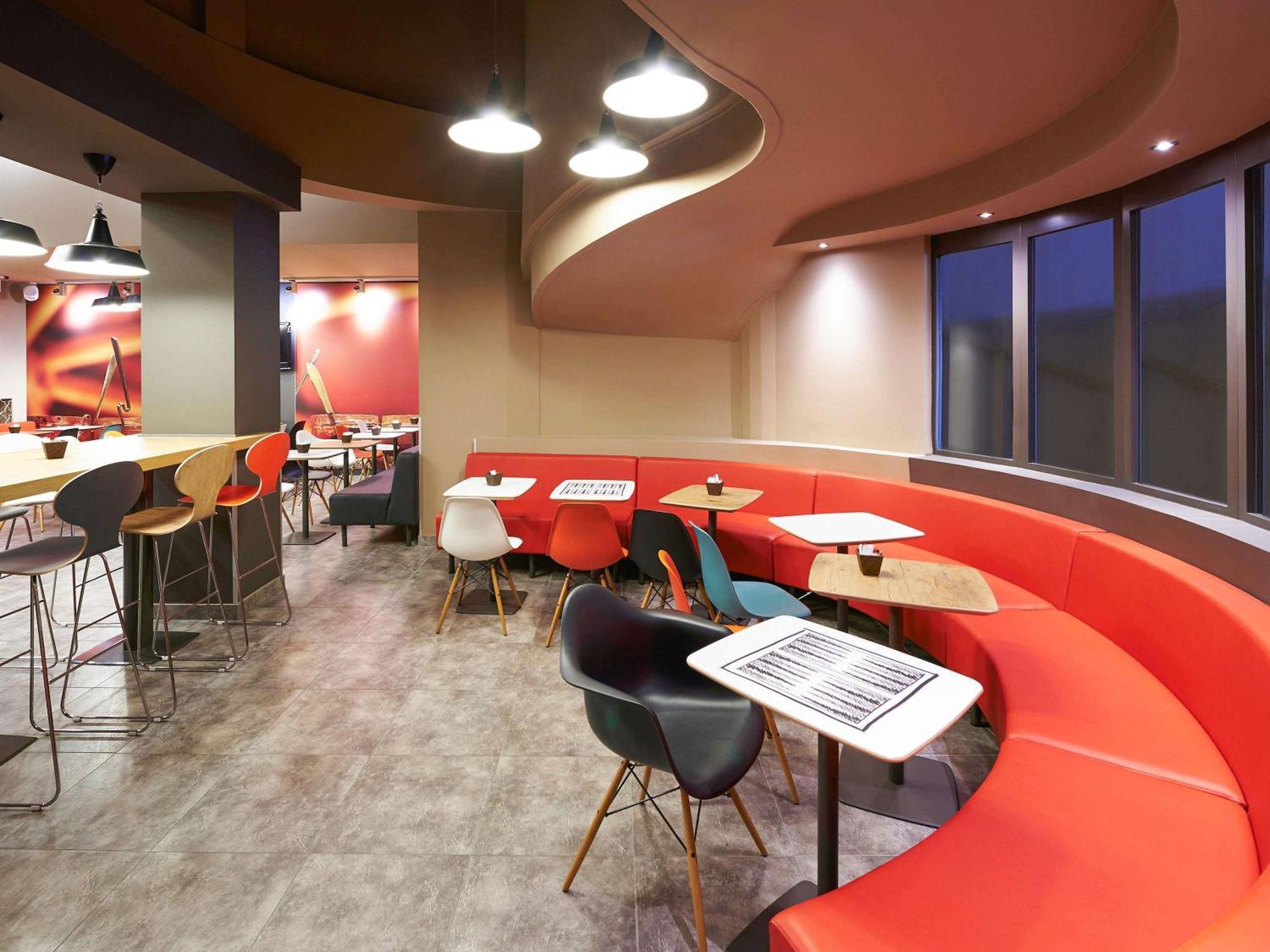 Ibis Strasbourg Centre Gare Hotel Exterior foto